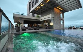 City Garden Grand Hotel